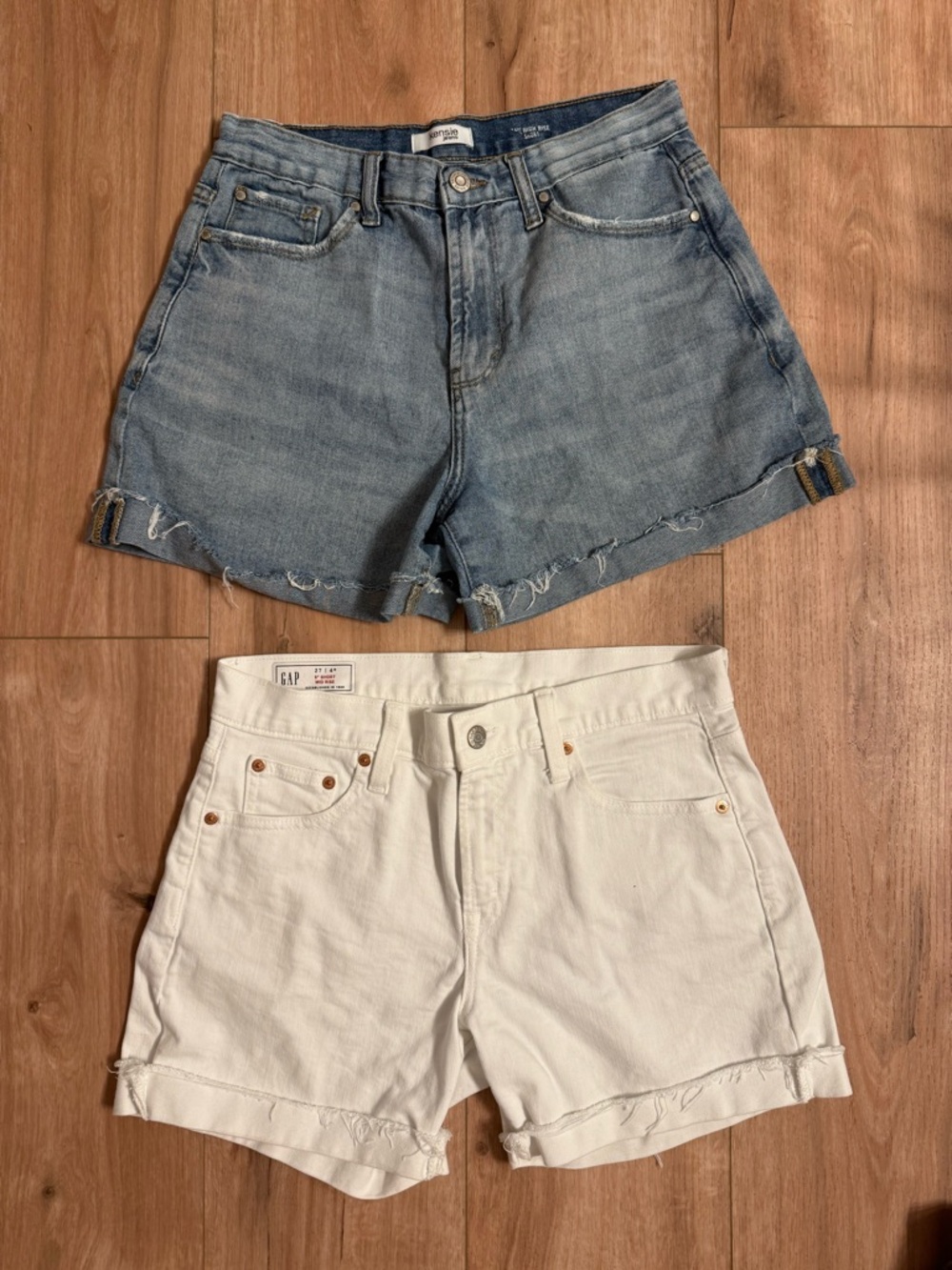 Set of 2 Women’s Denim Shorts size 4